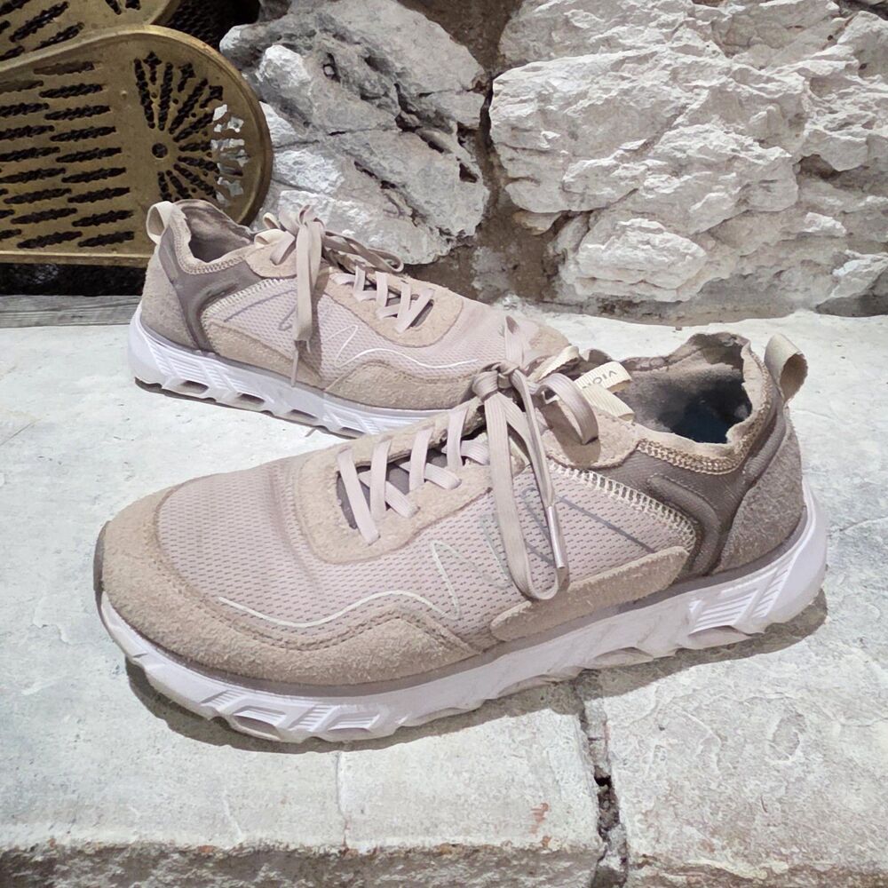Vionic Nimble Walking Sneaker (Women)  Size 9.5